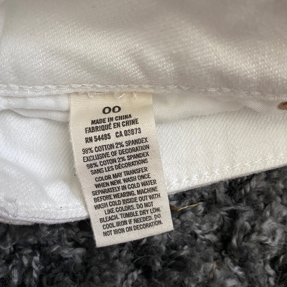 American Eagle Shorts - Picture 2 of 2